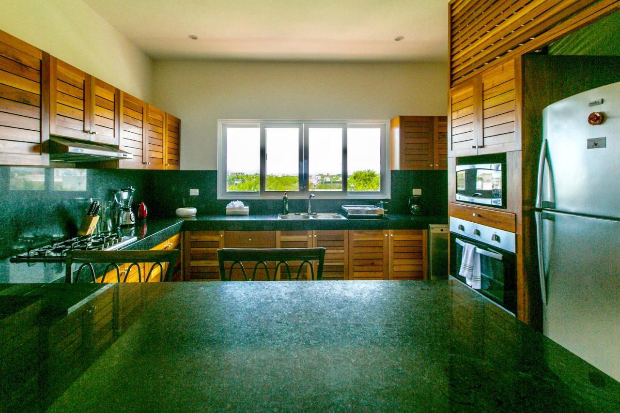 Joe'S Condo At Isla 33 อิสลามูเฮเรส ภายนอก รูปภาพ